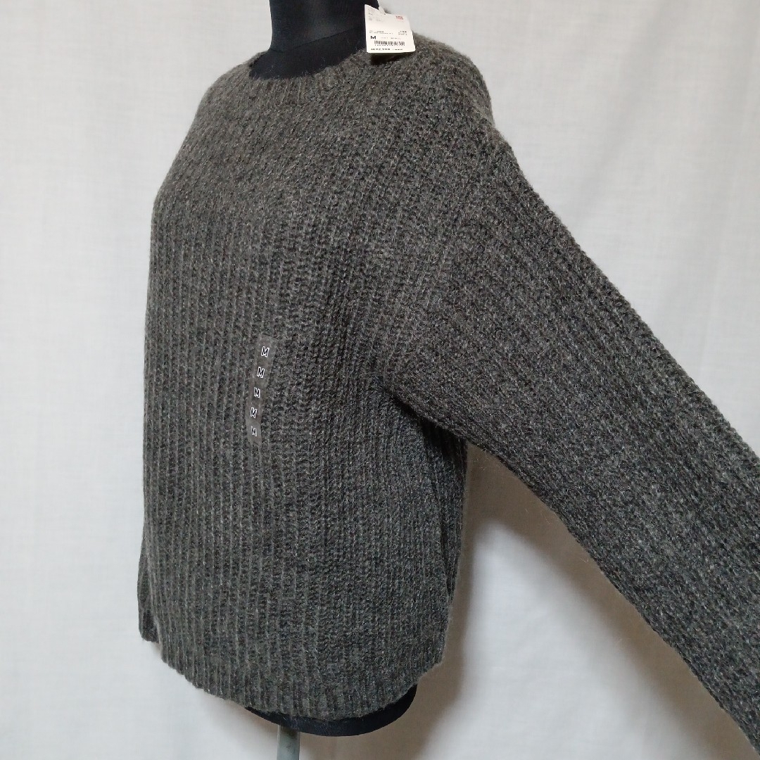 UNIQLO(ユニクロ)の新品 ユニクロ モヘアブレンド オーバーサイズ セーター ニット レディースのトップス(ニット/セーター)の商品写真