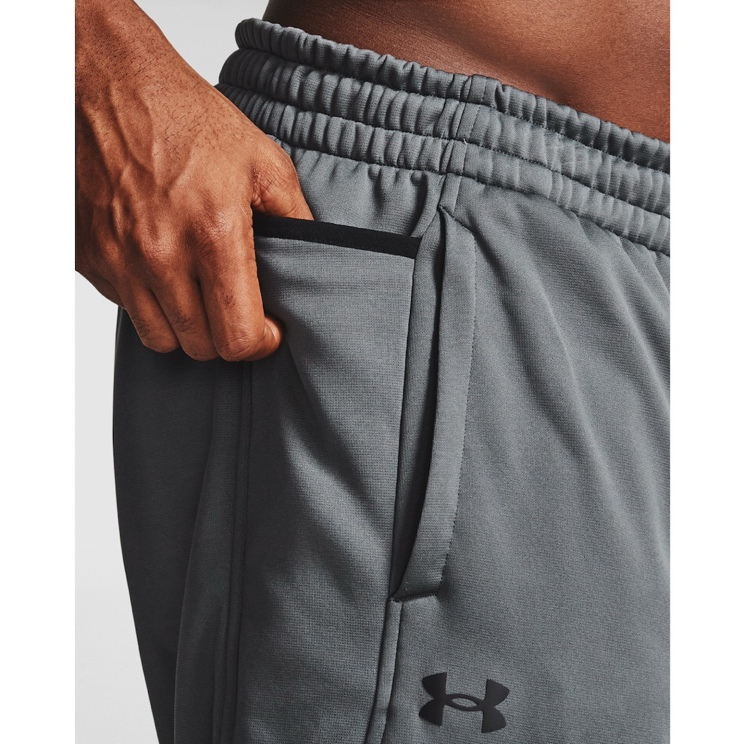 UNDER ARMOUR(アンダーアーマー)の未使用に近い　アンダーアーマー　MDグレースウェット上下セット メンズのトップス(ジャージ)の商品写真