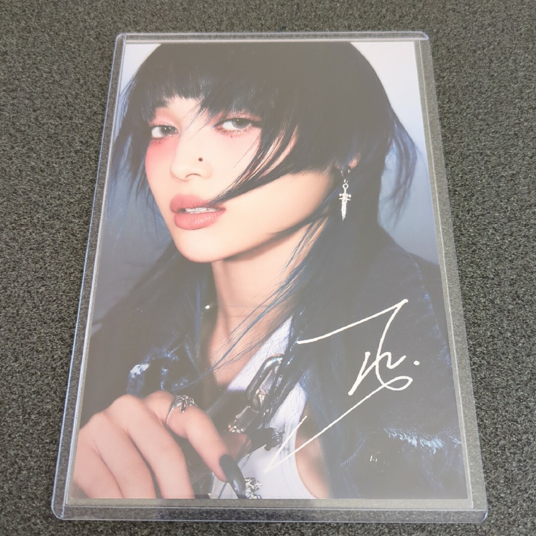 xg(エックスジー)のXG　JURIN　ジュリン　KCON　2023　会場限定　ポストカード エンタメ/ホビーのCD(K-POP/アジア)の商品写真