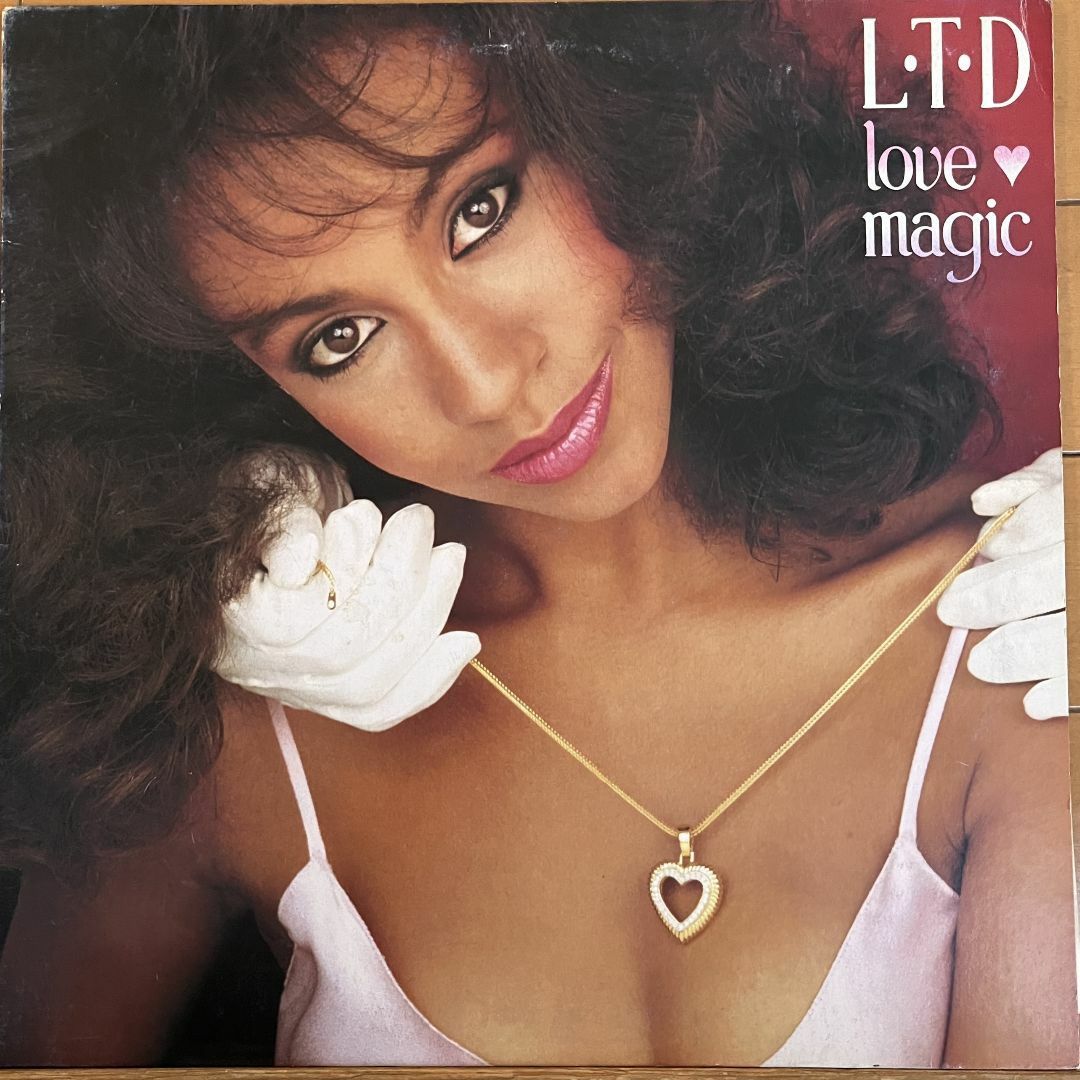 【LP】L.T.D.『ラヴ・マジック』国内盤レコード エンタメ/ホビーのCD(R&B/ソウル)の商品写真