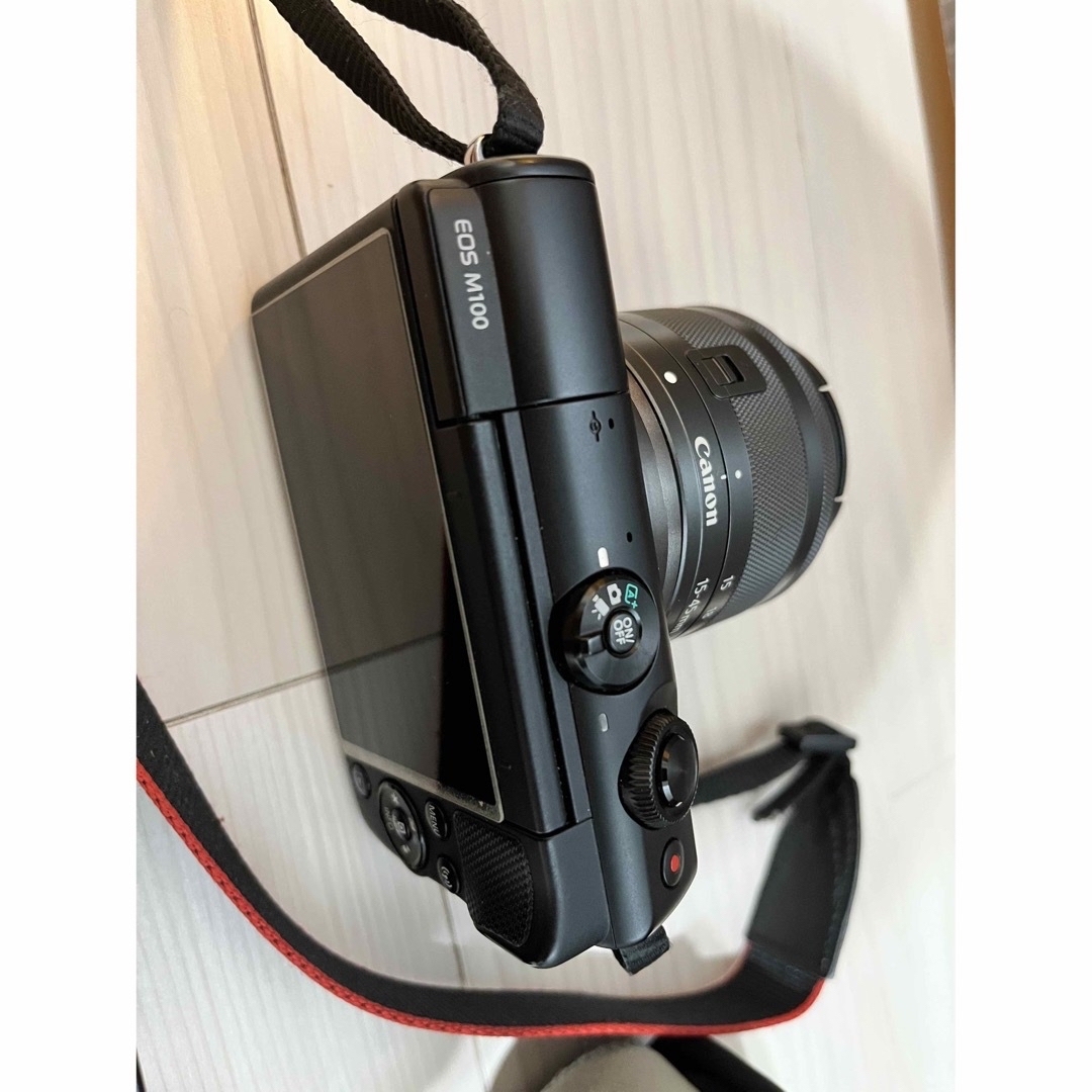 Canon(キヤノン)の【美品】Canon EOS M100 ホティ BK スマホ/家電/カメラのカメラ(ミラーレス一眼)の商品写真
