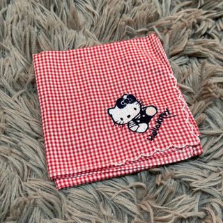 ハローキティ(ハローキティ)のサンリオ★Hello kitty★キティちゃん 刺繍入り！ハンカチ(ハンカチ)