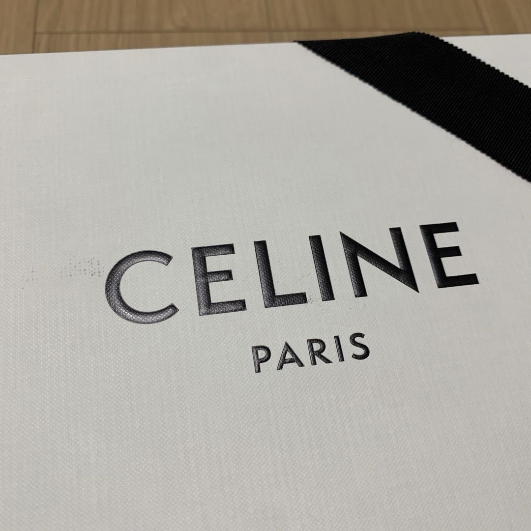 celine(セリーヌ)のCELINE ギフトボックス セリーヌ 空箱 レディースのバッグ(ショップ袋)の商品写真