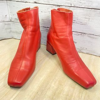 ザラ(ZARA)の【ZARA】レディースショートブーツ　ブーティ　美品　36(ブーツ)