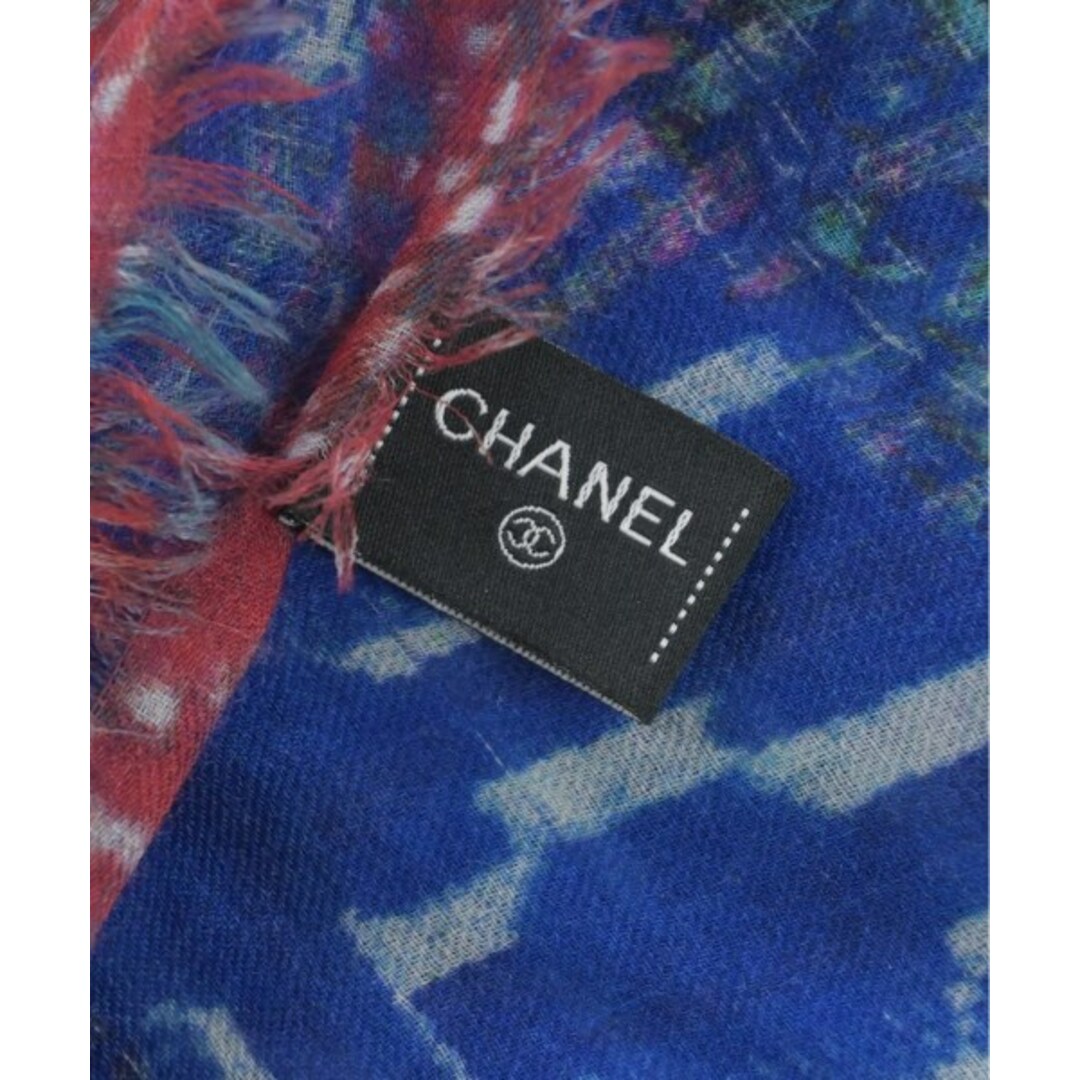 CHANEL(シャネル)のCHANEL シャネル ストール - 赤x青xグレー(総柄) 【古着】【中古】 レディースのファッション小物(ストール/パシュミナ)の商品写真