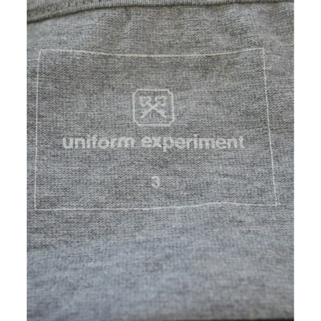 uniform experiment(ユニフォームエクスペリメント)のuniform experiment Tシャツ・カットソー 3(L位) グレー 【古着】【中古】 メンズのトップス(Tシャツ/カットソー(半袖/袖なし))の商品写真