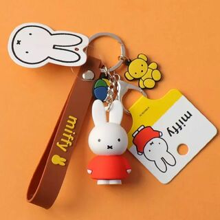 ミッフィー(miffy)のミッフィー　キーホルダー　キーチェーン　miffy 日本未発売【オレンジ色】(キーホルダー)