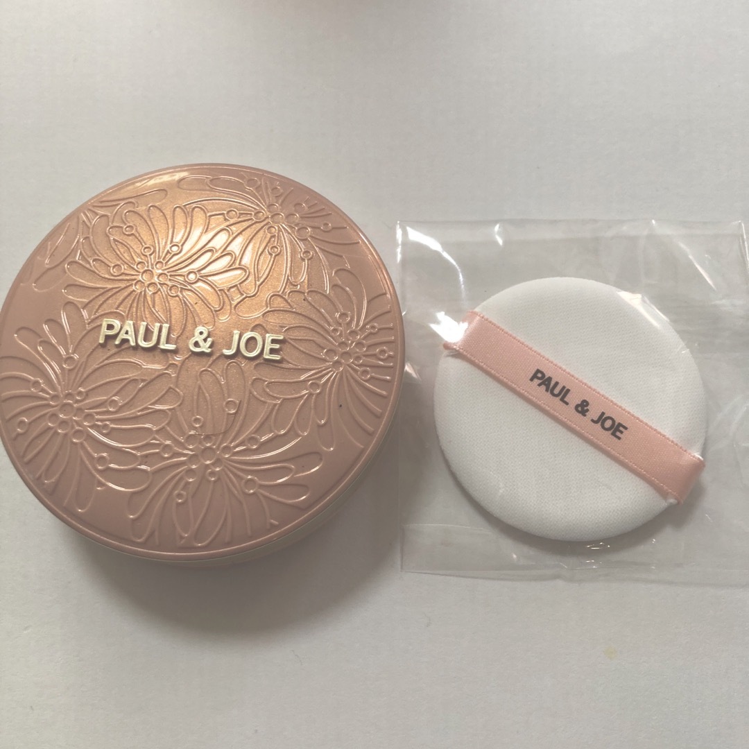 PAUL & JOE(ポールアンドジョー)のポール&ジョー　シースルーヴェールコンパクト　01 コスメ/美容のベースメイク/化粧品(ファンデーション)の商品写真