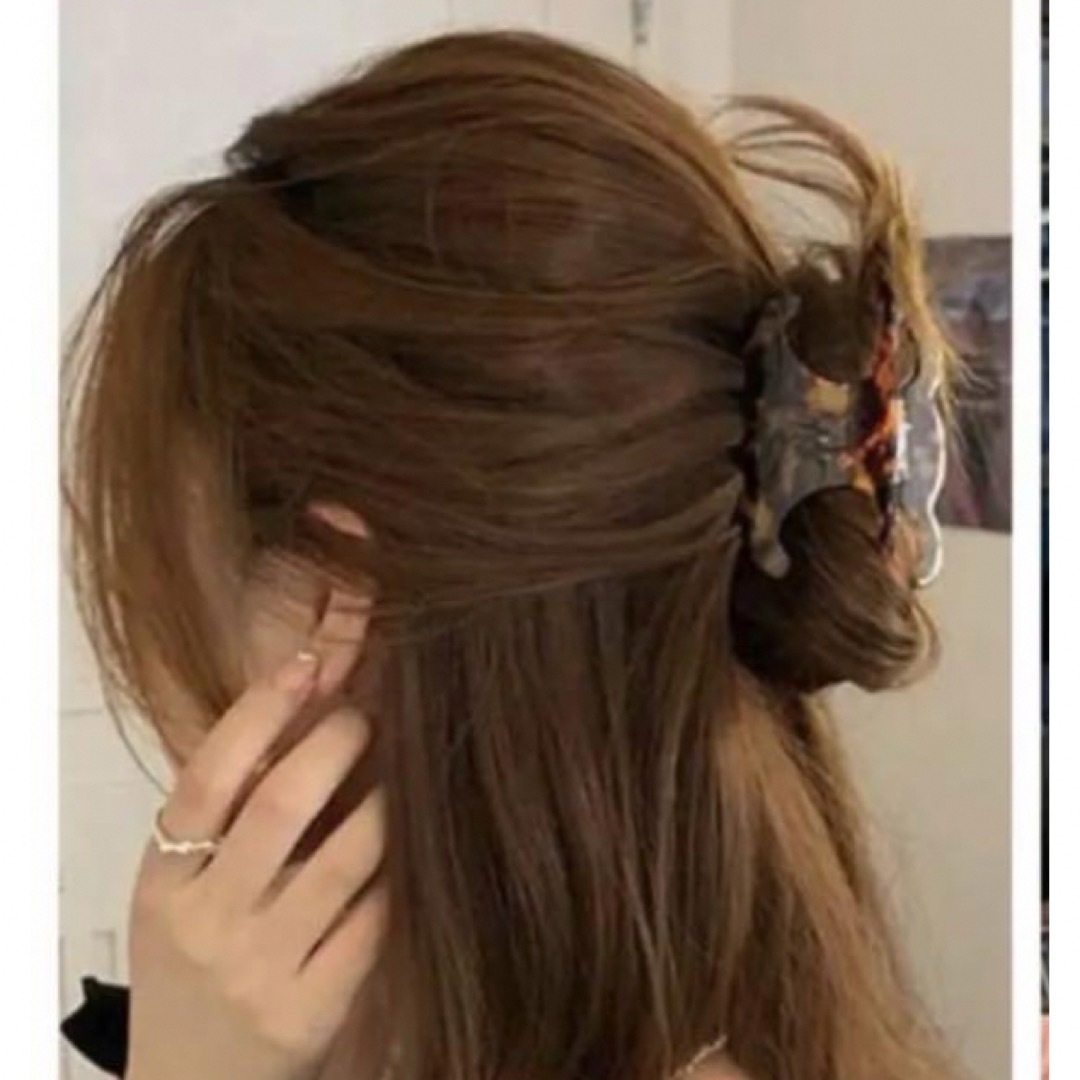 celine(セリーヌ)のセリーヌ　ヘアクリップ レディースのヘアアクセサリー(バレッタ/ヘアクリップ)の商品写真