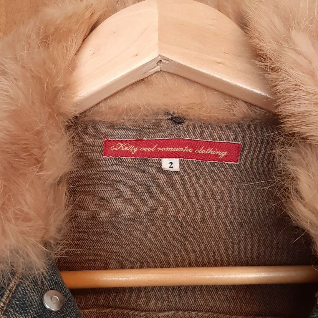 ラビットファーの襟付きデニムジャケット レディースのジャケット/アウター(Gジャン/デニムジャケット)の商品写真