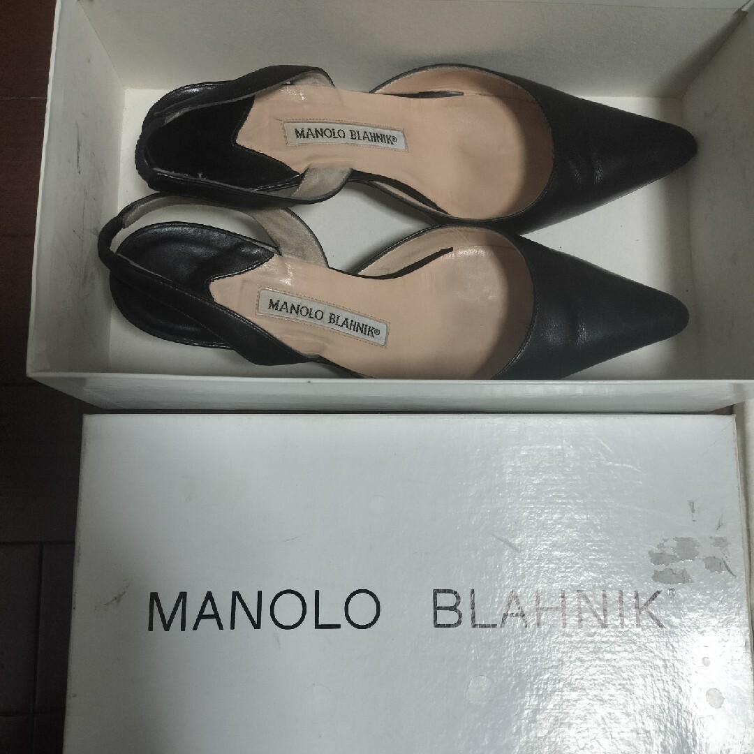 MANOLO BLAHNIK(マノロブラニク)のマノロブラニク　used 黒　パンプス　36 1/2 レディースの靴/シューズ(ハイヒール/パンプス)の商品写真