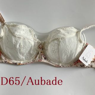 オーバドゥ(Aubade)のD65☆Aubade オーバドゥ　フランス高級下着　ブラ　白(ブラ)