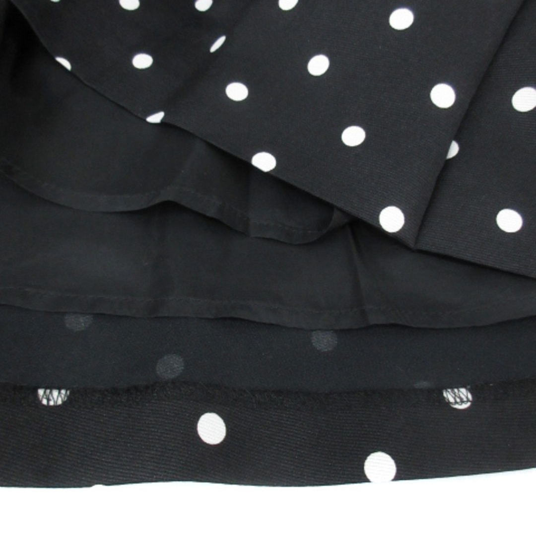 kumikyoku（組曲）(クミキョク)のクミキョク 組曲 フレアスカート ミモレ丈 ドット柄 水玉 1 黒 白 ブラック レディースのスカート(ひざ丈スカート)の商品写真