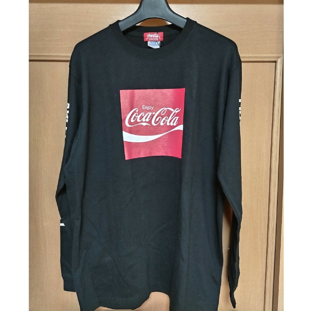 コカ・コーラ(コカコーラ)のお値下げ‼Men's　Coca-ColaロンＴ Lサイズ メンズのトップス(Tシャツ/カットソー(七分/長袖))の商品写真