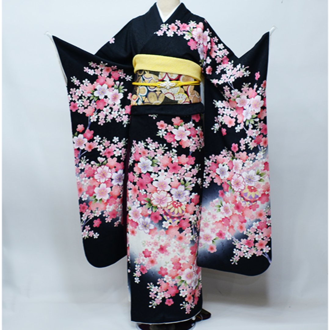 振袖 正絹 着物単品 仕立て上がり 百花繚乱 金駒縫 黒地 NO40636