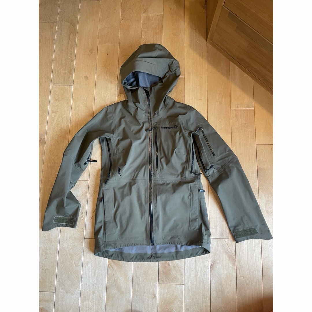 NORRONA(ノローナ)のノローナ　lofoten Gore-Tex Jacket (W) スポーツ/アウトドアのスノーボード(ウエア/装備)の商品写真