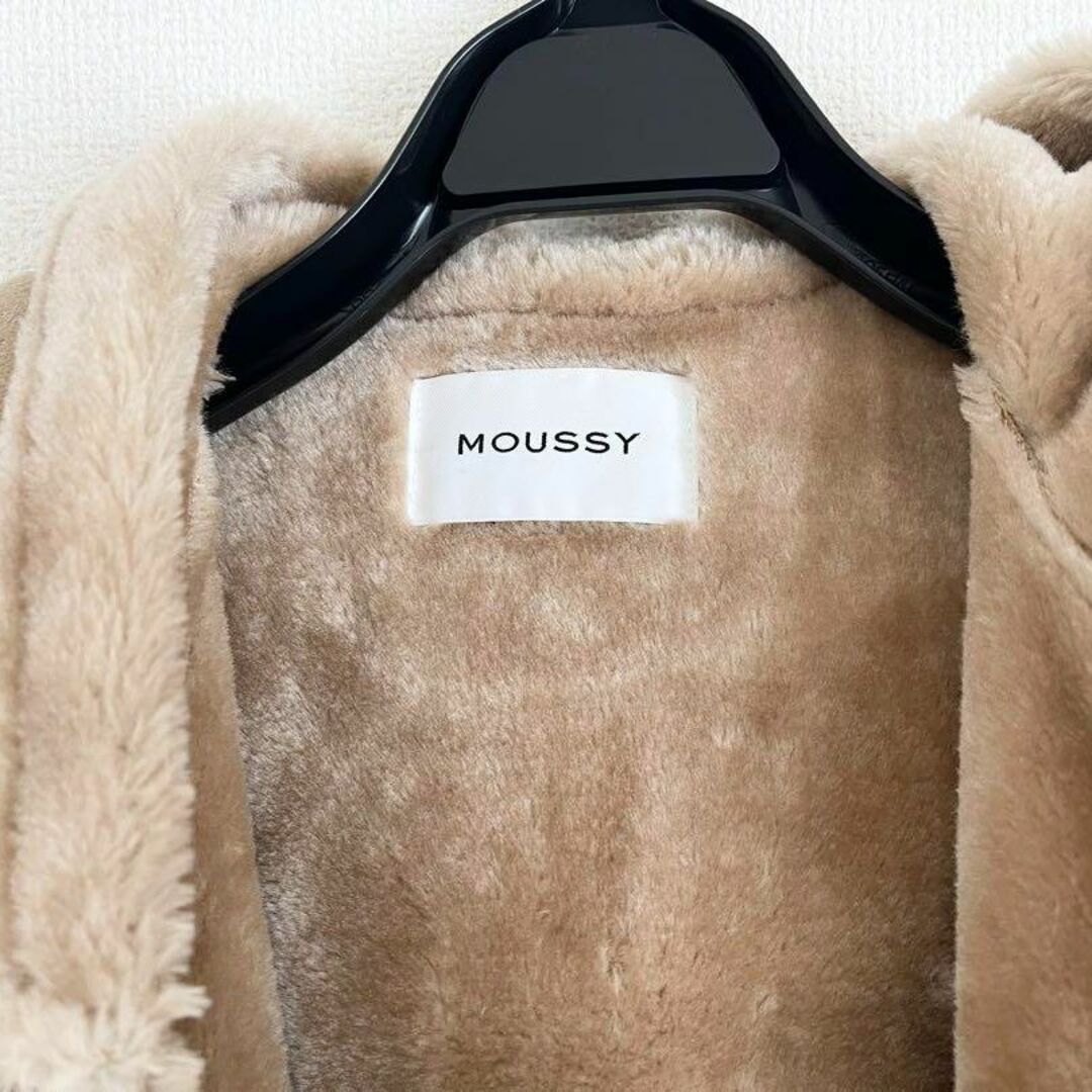 moussy(マウジー)の美品 売り切り値下 moussy フェイクムートンコート アウター S ボア レディースのジャケット/アウター(ムートンコート)の商品写真