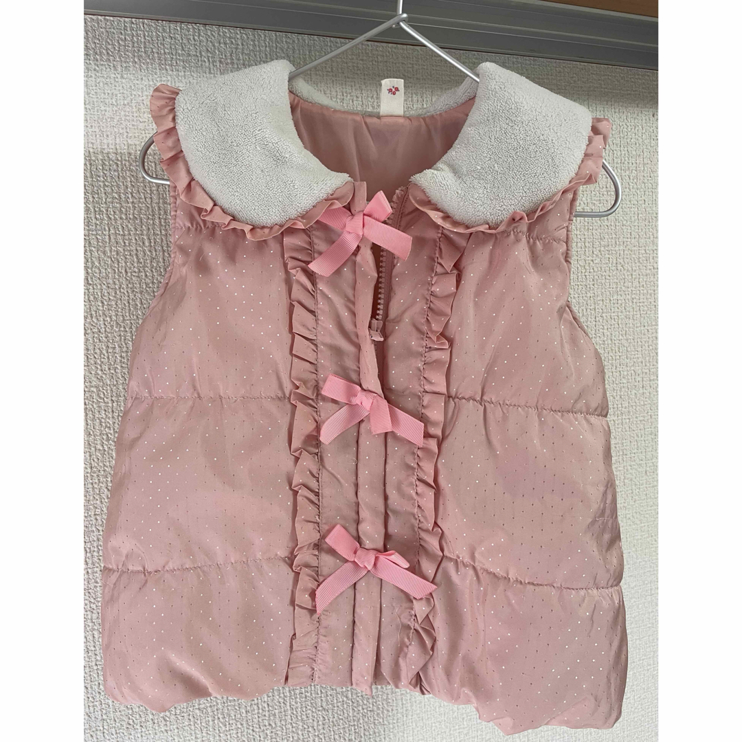 子供ダウンベスト　ピンク100㎝🎀 キッズ/ベビー/マタニティのキッズ服女の子用(90cm~)(ジャケット/上着)の商品写真