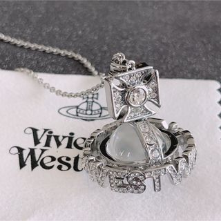 ヴィヴィアンウエストウッド(Vivienne Westwood)のヴィヴィアンウエストウッド　スモールオーブネックレス(ネックレス)