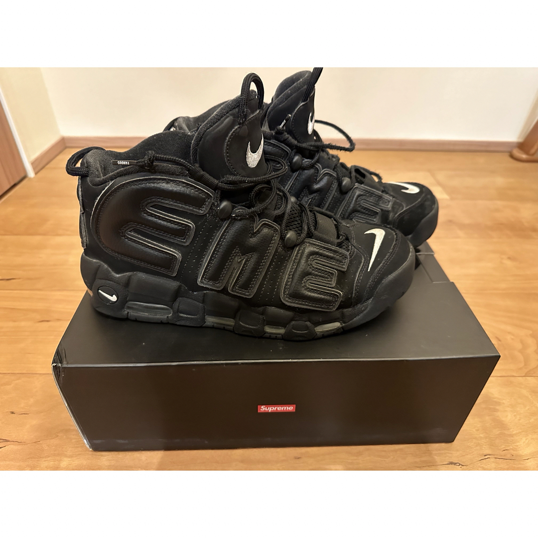 Supreme(シュプリーム)のSUPREME × NIKE AIR MORE UPTEMPO メンズの靴/シューズ(スニーカー)の商品写真