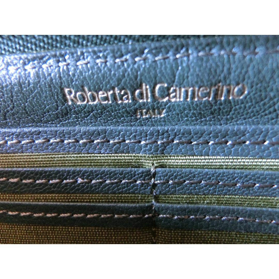 ROBERTA DI CAMERINO(ロベルタディカメリーノ)のロベルタ　の　グリーン色牛革　ラウンドファスナー長財布 レディースのファッション小物(財布)の商品写真