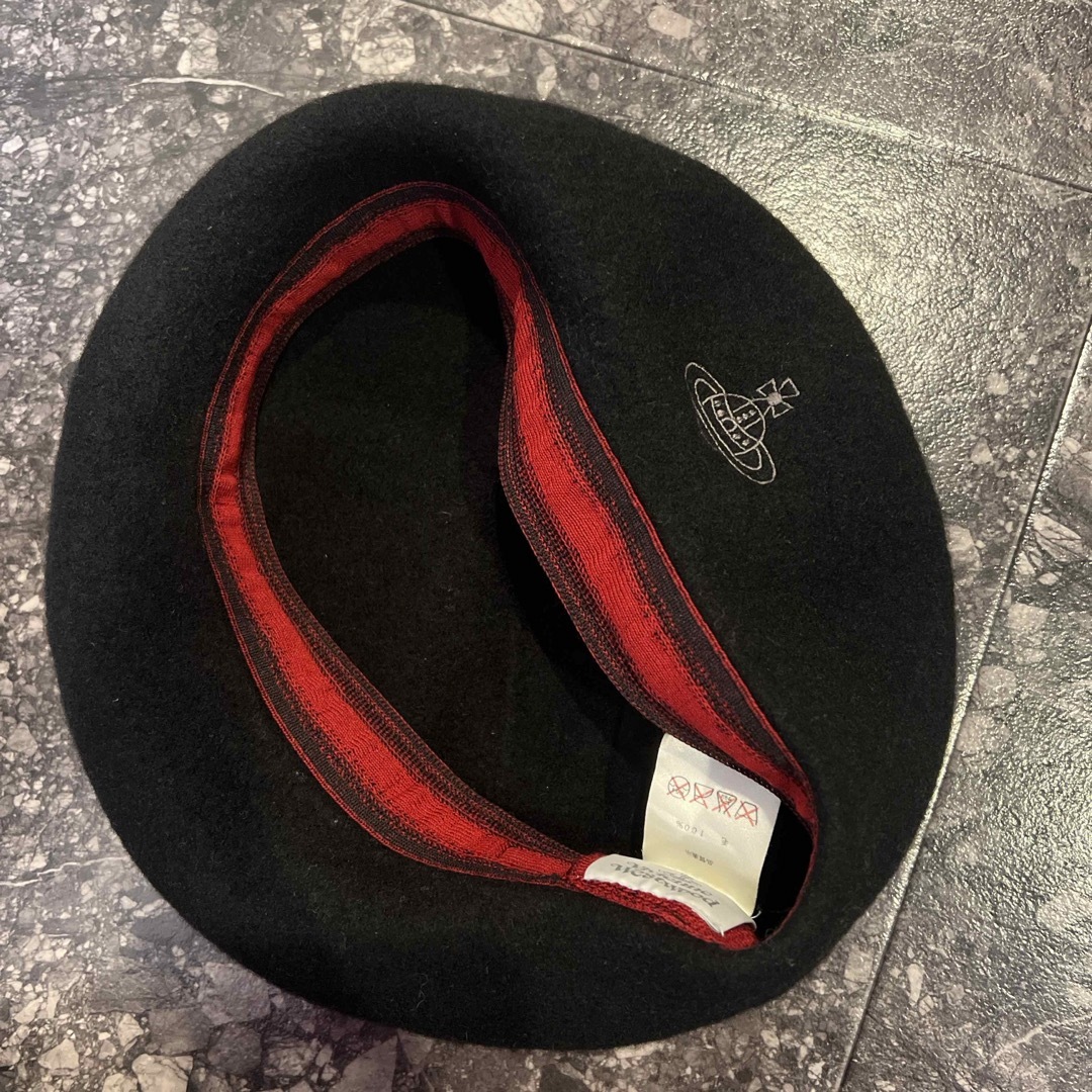 Vivienne Westwood(ヴィヴィアンウエストウッド)のVivienne Westwood ベレー帽 ブラック レディースの帽子(ハンチング/ベレー帽)の商品写真