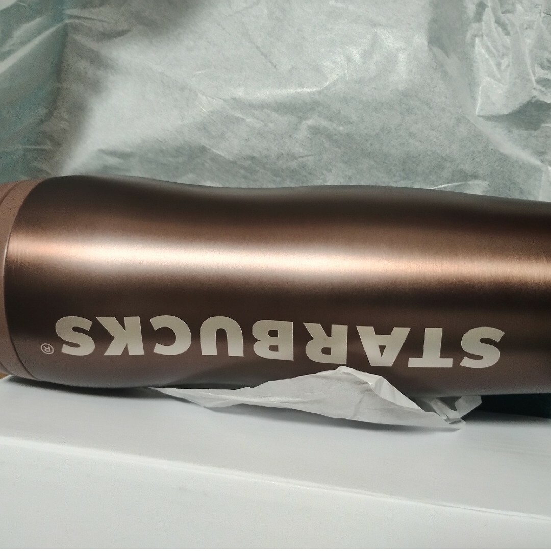 Starbucks Coffee(スターバックスコーヒー)のスタバ カーヴドステンレスボトルブラウン355ml インテリア/住まい/日用品のキッチン/食器(タンブラー)の商品写真