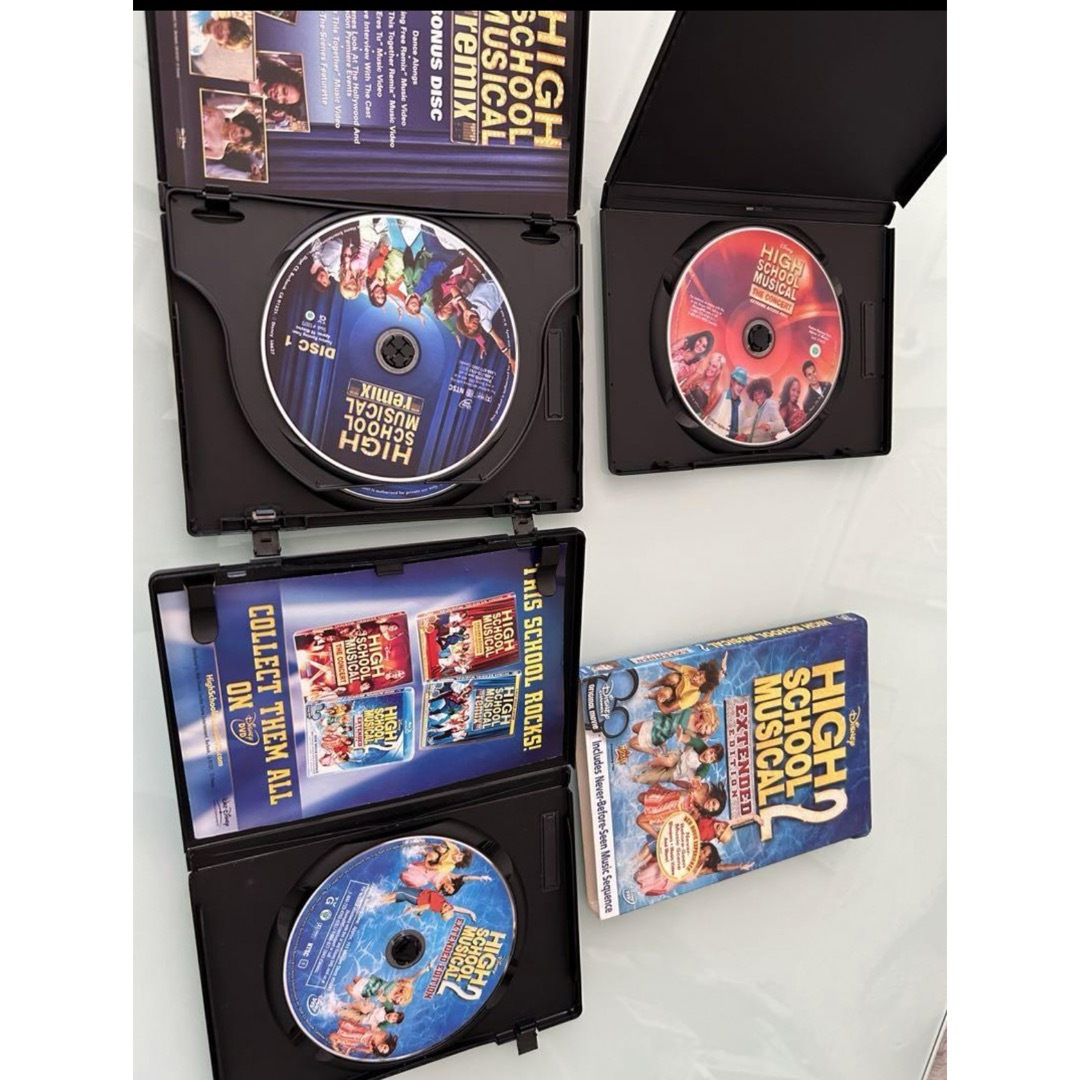 Disney(ディズニー)のハイスクールミュージカルDVD３本アメリカ購入 エンタメ/ホビーのDVD/ブルーレイ(外国映画)の商品写真