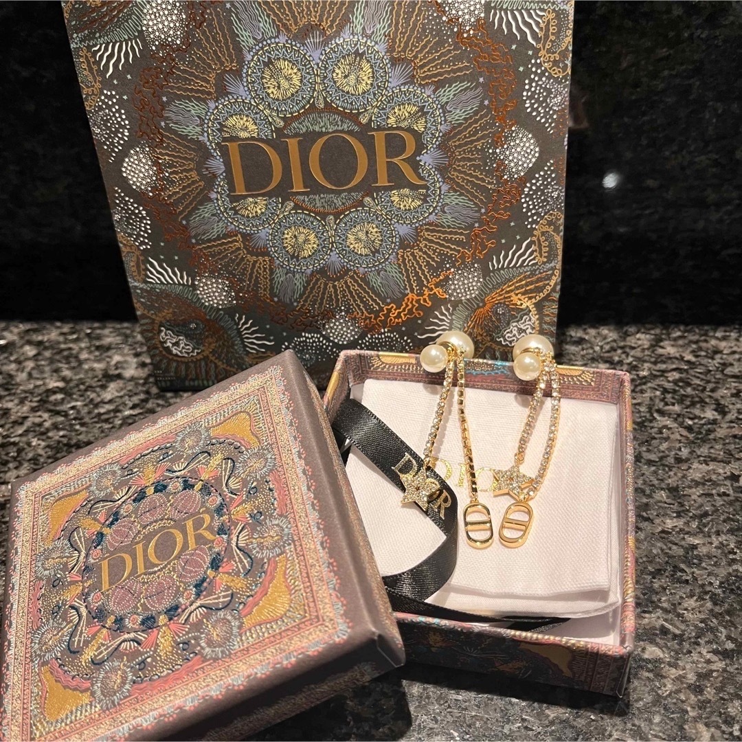 ピアス専用　ピアスおまとめ　新品♡Christian Dior ピアス　ゴールド