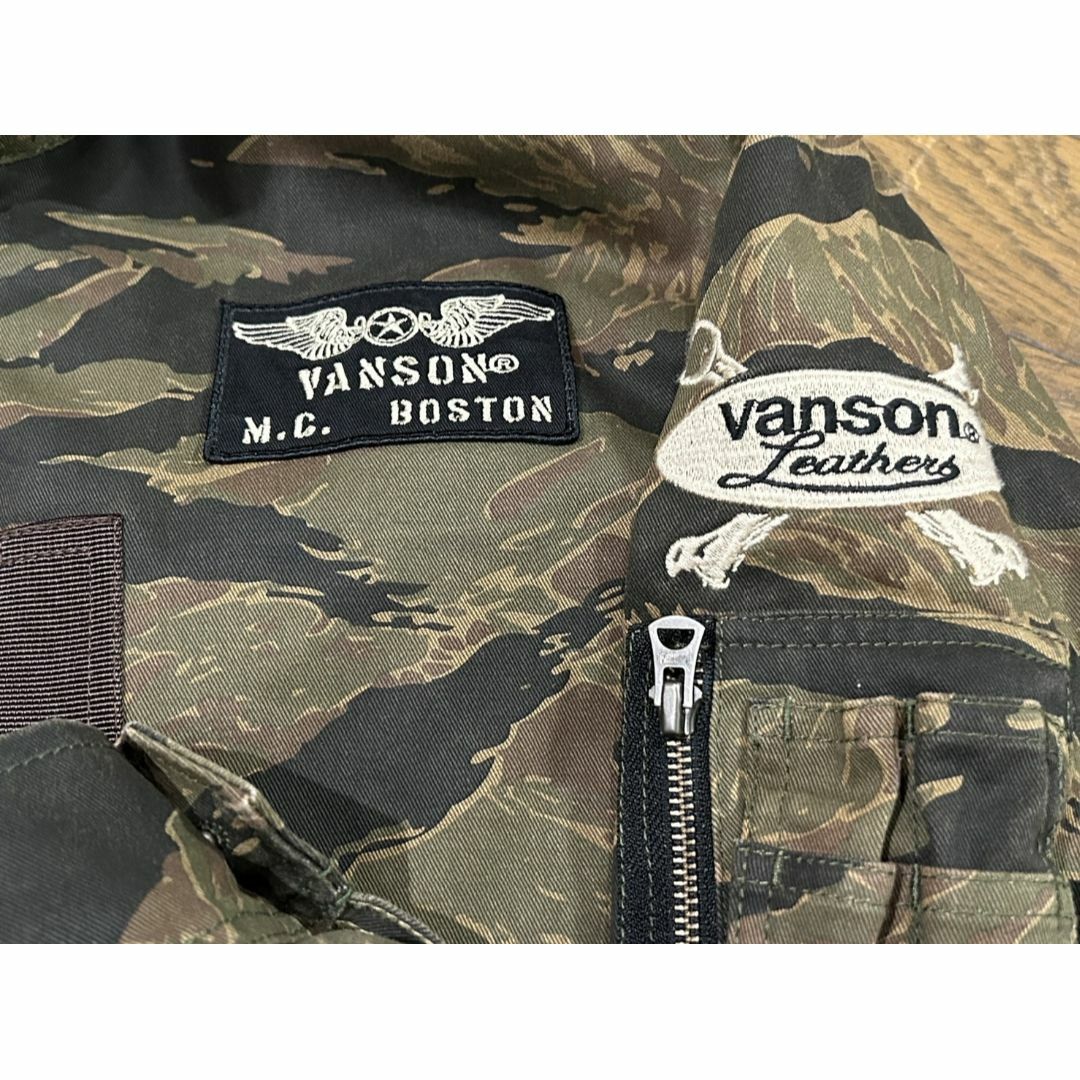 VANSON(バンソン)の＊VANSON ロゴ刺繍 タイガー カモ つなぎ オールインワン XXL メンズのパンツ(サロペット/オーバーオール)の商品写真