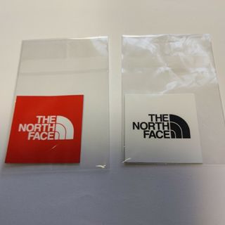 ザノースフェイス(THE NORTH FACE)のアウトドア スクエア ステッカー ホワイト レッド 2枚セット ノースフェイス(その他)