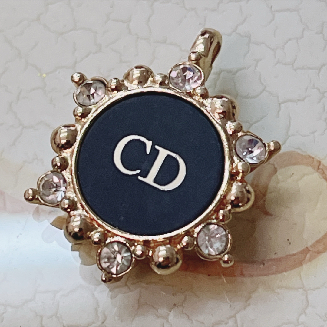 Christian Dior ペンダントトップ ネックレス用 ゴールド ロゴアクセサリー