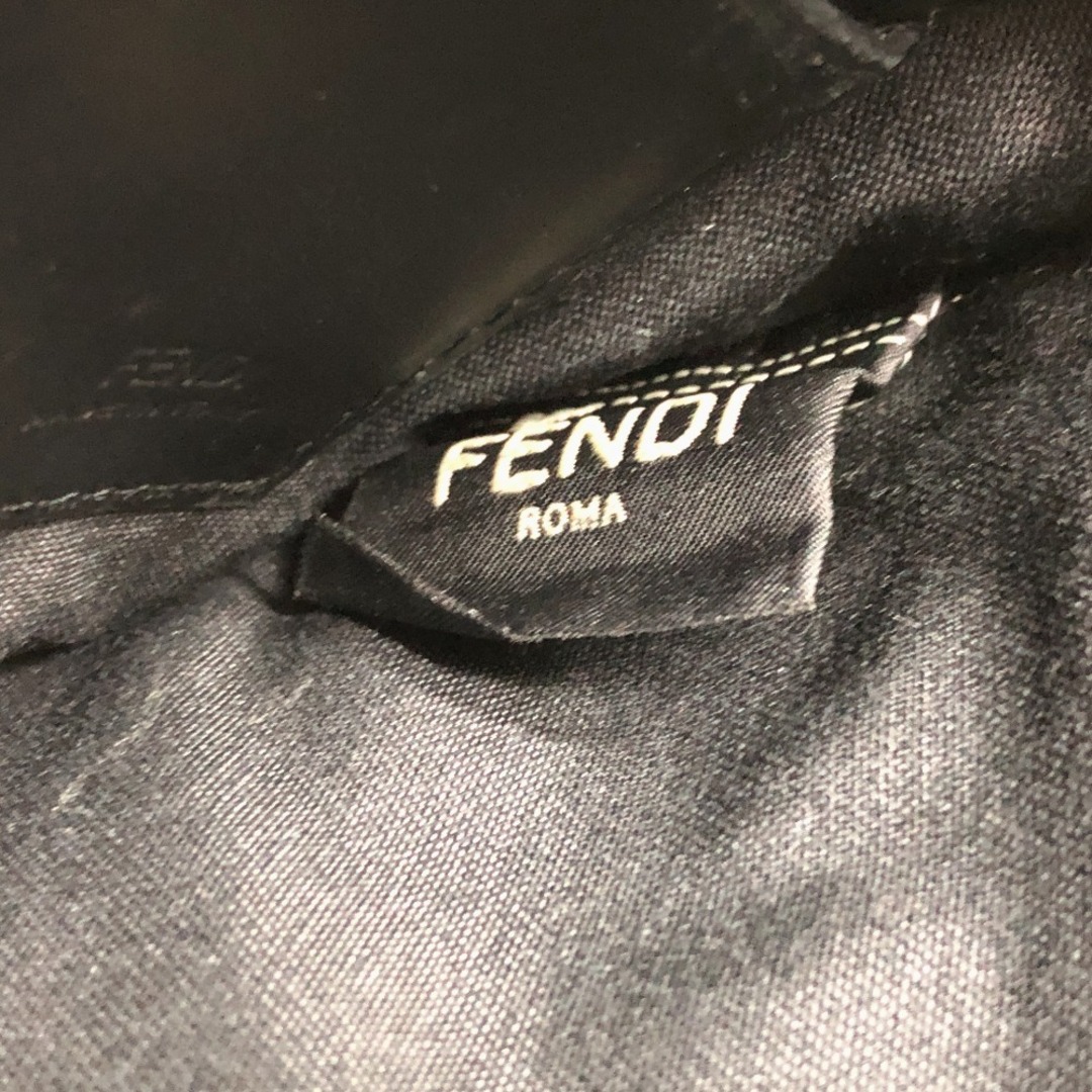 FENDI(フェンディ)のフェンディ FENDI ミニ バッグ 7N0113 ロゴ クラッチバッグ レザー ブラック レディースのバッグ(クラッチバッグ)の商品写真