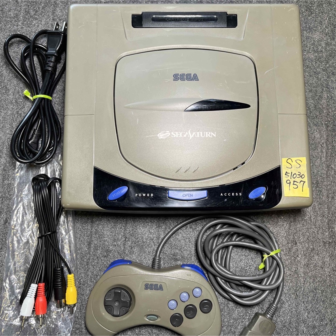 SEGA(セガ)の【すぐ遊べる】SS セガサターン 本体 メンテ清掃 電池交換済み 管理957 エンタメ/ホビーのゲームソフト/ゲーム機本体(家庭用ゲーム機本体)の商品写真