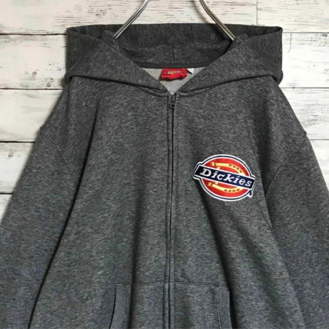 Dickies(ディッキーズ)の【人気定番デザイン】ディッキーズ　ワッペンロゴパーカー　グレー　H576R メンズのトップス(パーカー)の商品写真