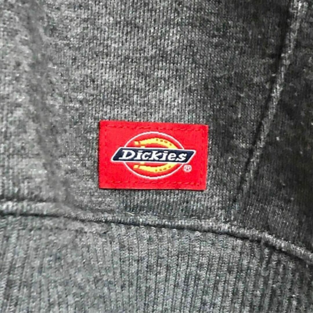 Dickies(ディッキーズ)の【人気定番デザイン】ディッキーズ　ワッペンロゴパーカー　グレー　H576R メンズのトップス(パーカー)の商品写真