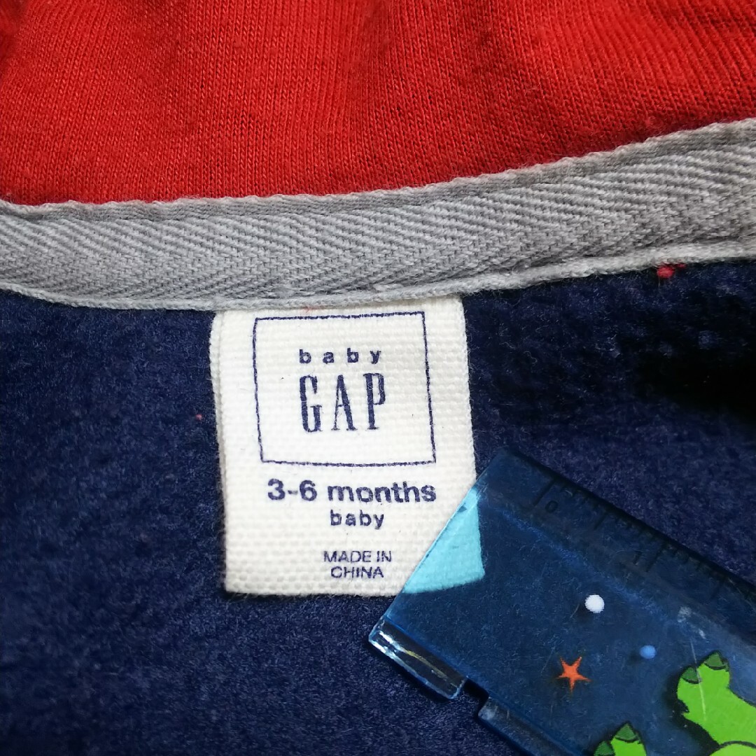 babyGAP(ベビーギャップ)のフリースパーカー ベビー服 GAP キッズ/ベビー/マタニティのベビー服(~85cm)(その他)の商品写真