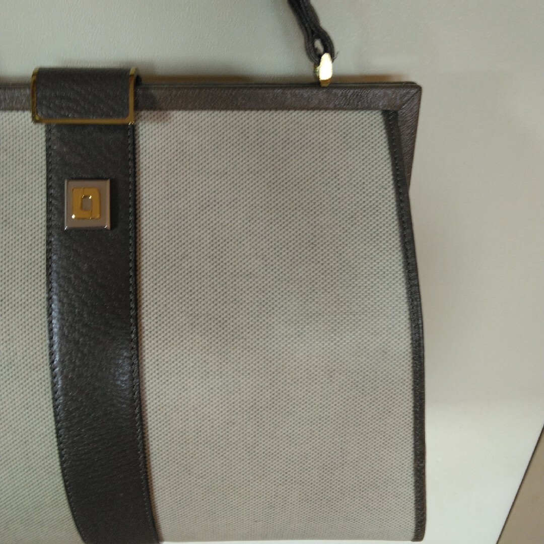 PELLE BORSA(ペレボルサ)のペレボルサ　バッグ レディースのバッグ(ハンドバッグ)の商品写真