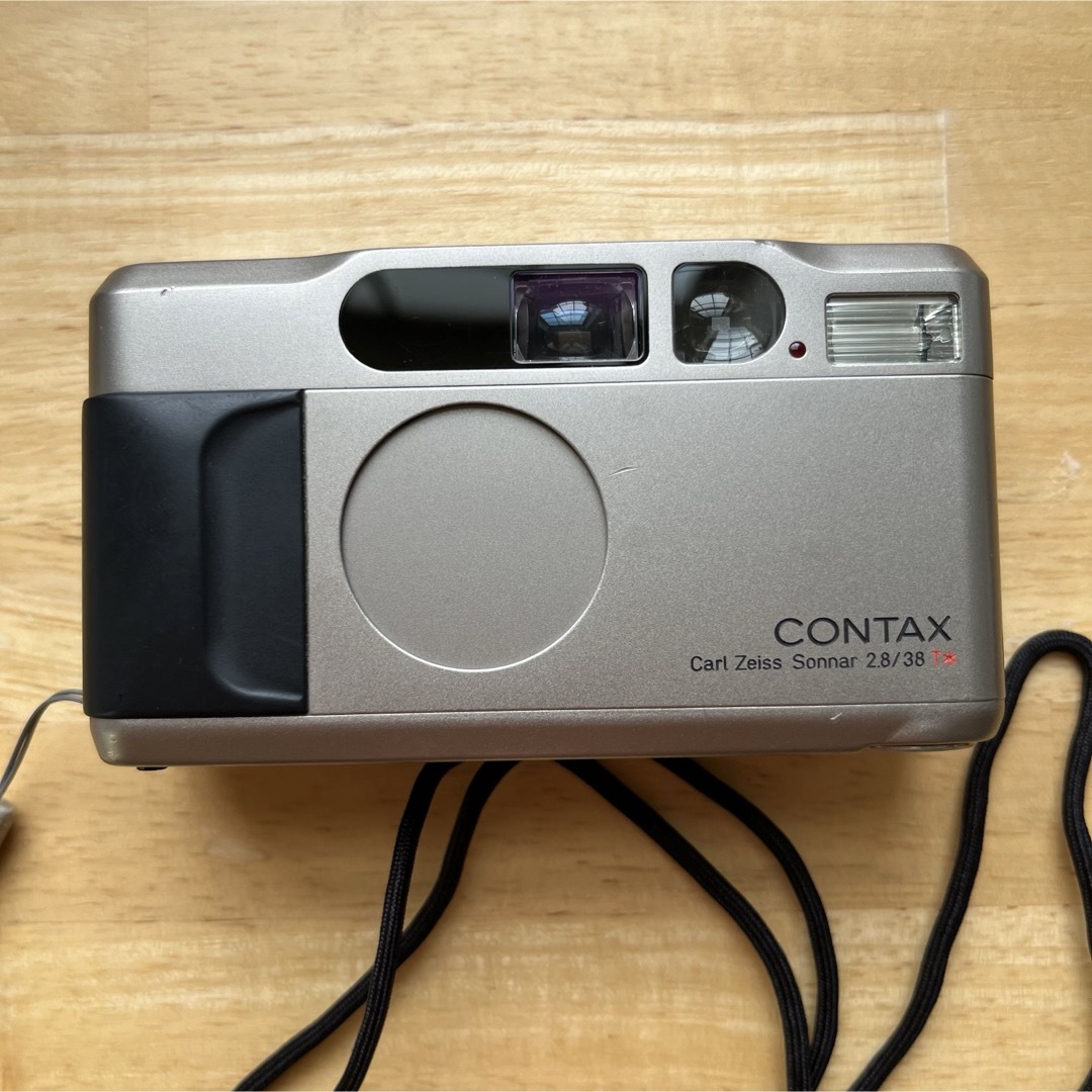 CONTAX(コンタックス)のCONTAX T2 フィルムカメラ スマホ/家電/カメラのカメラ(フィルムカメラ)の商品写真