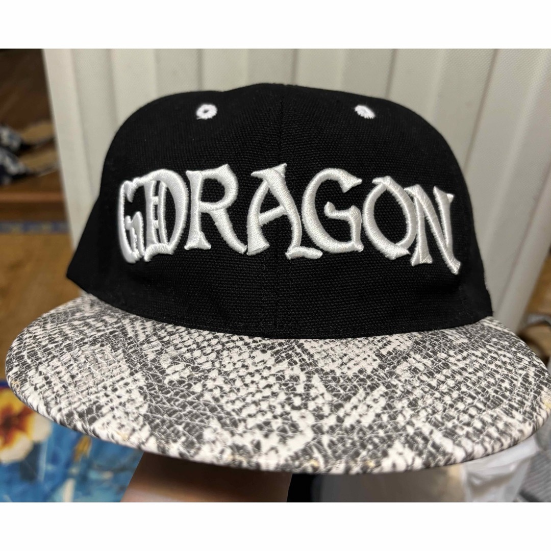 BIGBANG(ビッグバン)のG-DRAGON BSX キャップ G-DRAGON着用 メンズの帽子(キャップ)の商品写真