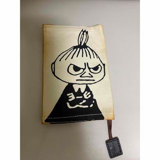 ムーミン(MOOMIN)の新品・未 ムーミン ブックカバー ミィ 白黒 しおり付き(ブックカバー)