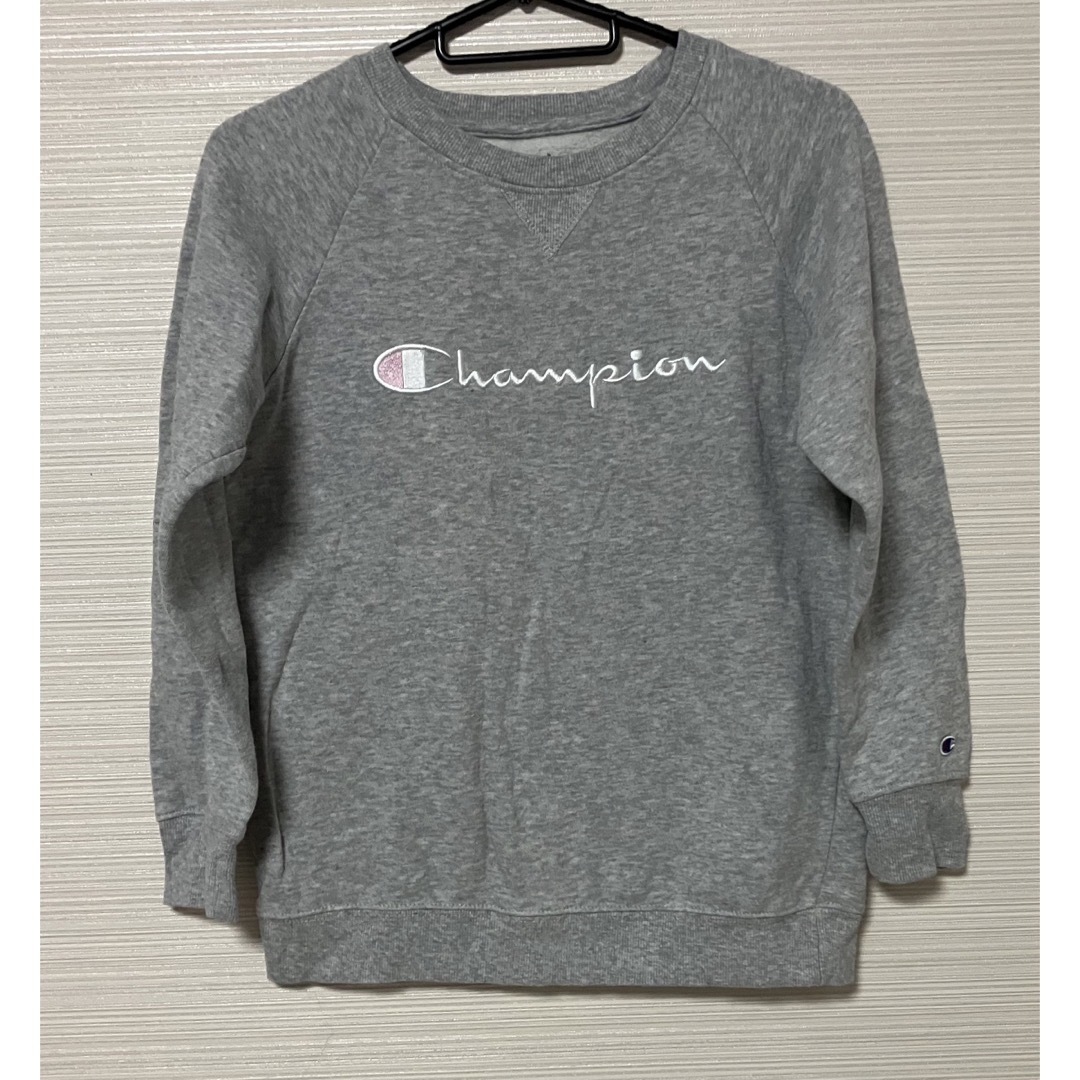 Champion(チャンピオン)のchampion  ユースサイズ　Lサイズ　150サイズ レディースのトップス(トレーナー/スウェット)の商品写真