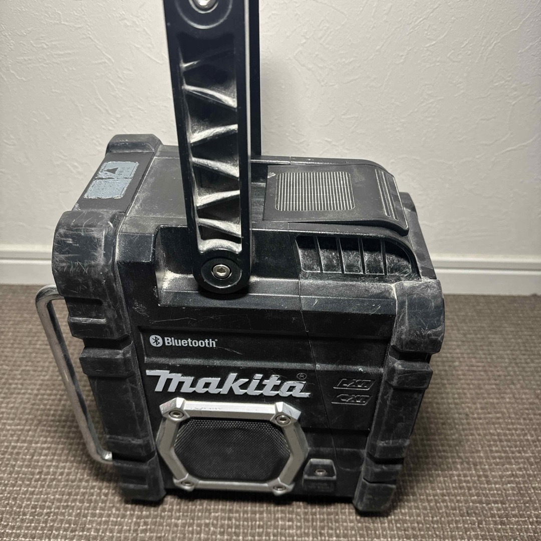 makita 充電式ラジオ MR108 スマホ/家電/カメラのオーディオ機器(ラジオ)の商品写真