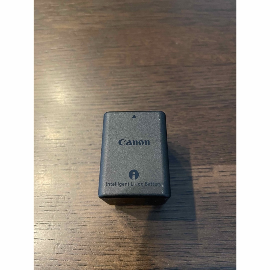 Canon(キヤノン)のキャノンビデオカメラバッテリー スマホ/家電/カメラのスマートフォン/携帯電話(バッテリー/充電器)の商品写真