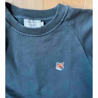 メゾンキツネ(MAISON KITSUNE')のMAISON KITSUNE スウェット（カーキ）(トレーナー/スウェット)