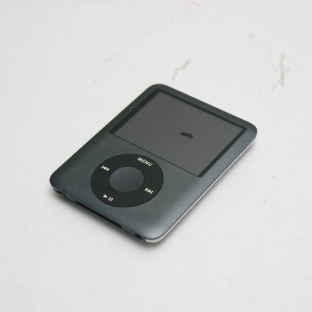 iPod(アイポッド)のiPOD nano 第3世代 8GB ブラック  M444 スマホ/家電/カメラのオーディオ機器(ポータブルプレーヤー)の商品写真