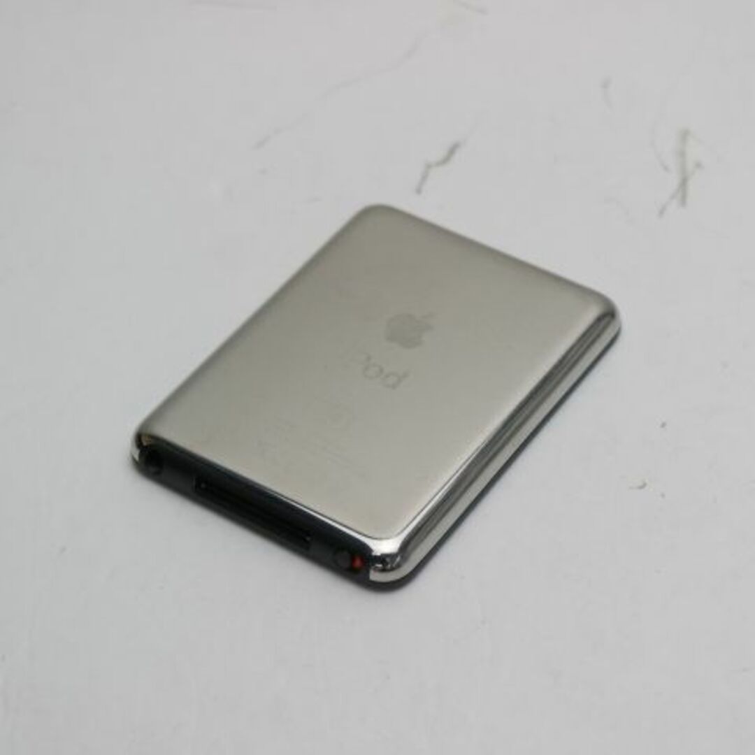 iPod(アイポッド)のiPOD nano 第3世代 8GB ブラック  M444 スマホ/家電/カメラのオーディオ機器(ポータブルプレーヤー)の商品写真