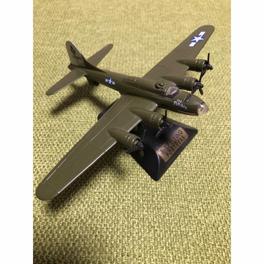 戦闘機 模型 ボーイング B-17 フライングフォートレスの通販 by 戦闘機 模型 ボーイング B-17 フライングフォートレスの通販 by