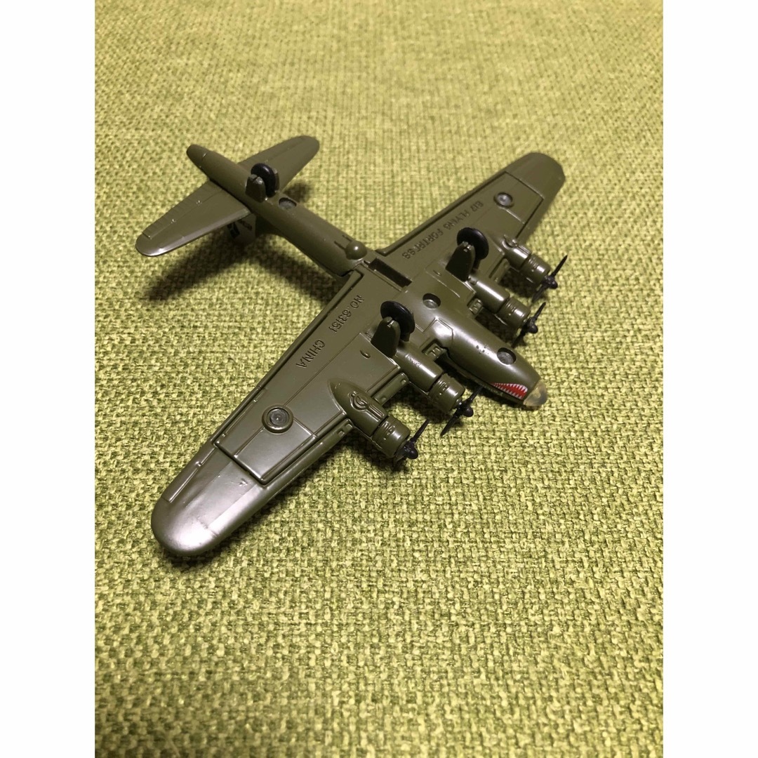 戦闘機 模型 ボーイング B-17 フライングフォートレスの通販 by 戦闘機 模型 ボーイング B-17 フライングフォートレスの通販 by