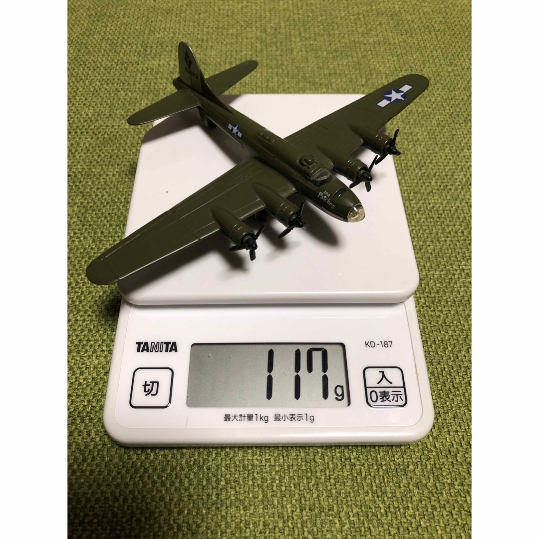戦闘機 模型 ボーイング B-17 フライングフォートレスの通販 by 戦闘機 模型 ボーイング B-17 フライングフォートレスの通販 by